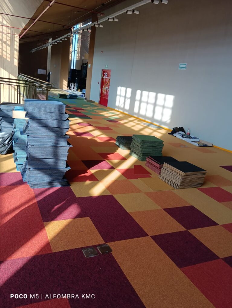 Pisos Laminados para Espacios Corporativos en CDMX